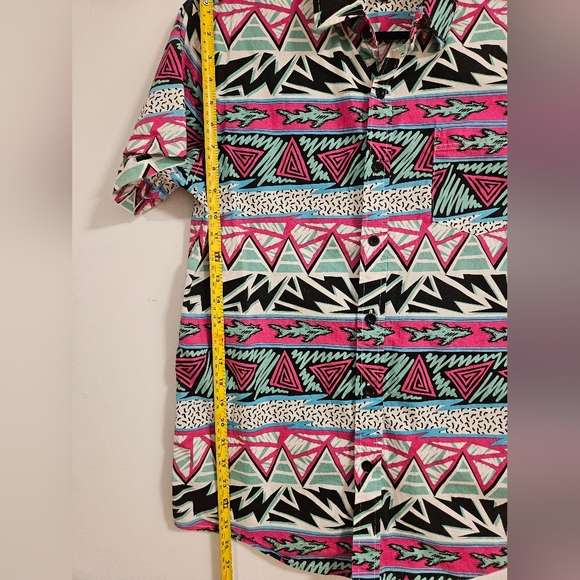 Vintage Hawaiian 80s button up - Picture 5 of 5